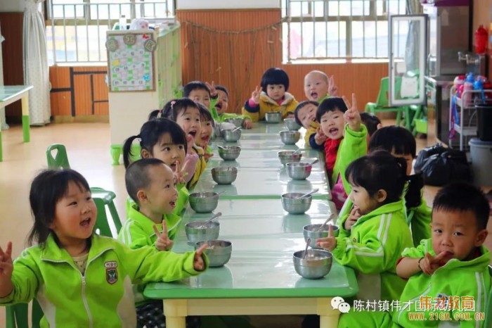 廣東順德陳村偉才幼兒園：喜鬧元宵，年在一起