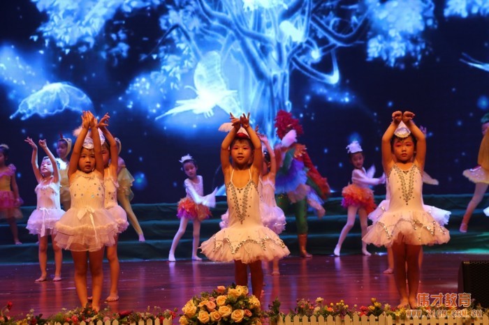 小小畢業(yè)禮 彰顯大情懷——記東莞寮步偉才幼兒園第六屆大班畢業(yè)禮