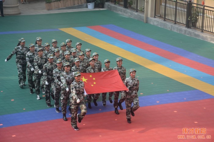 潼南偉才幼兒園慶祝建國70周年 “我是小小兵”親子運(yùn)動會